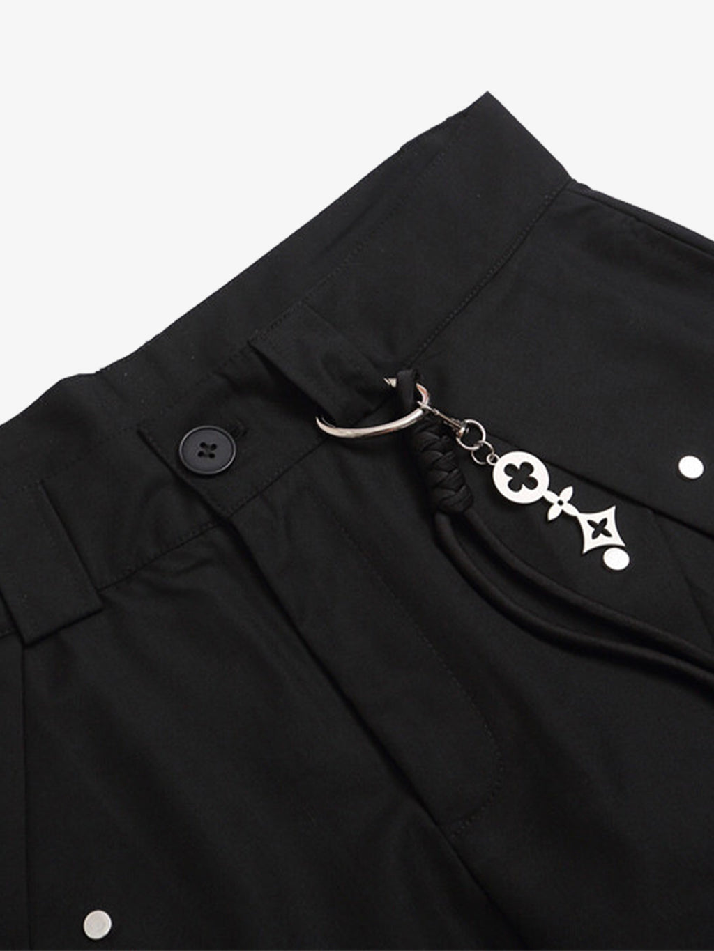 Men’s Black Wide-Leg Shorts with Tassel Detail, Asymmetric Hem – Casual Streetwear for Spring and Summer